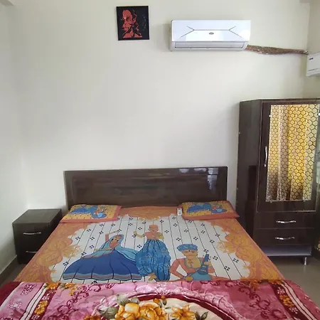 Vaidehikunj Homestay Ayodhya Exterior photo