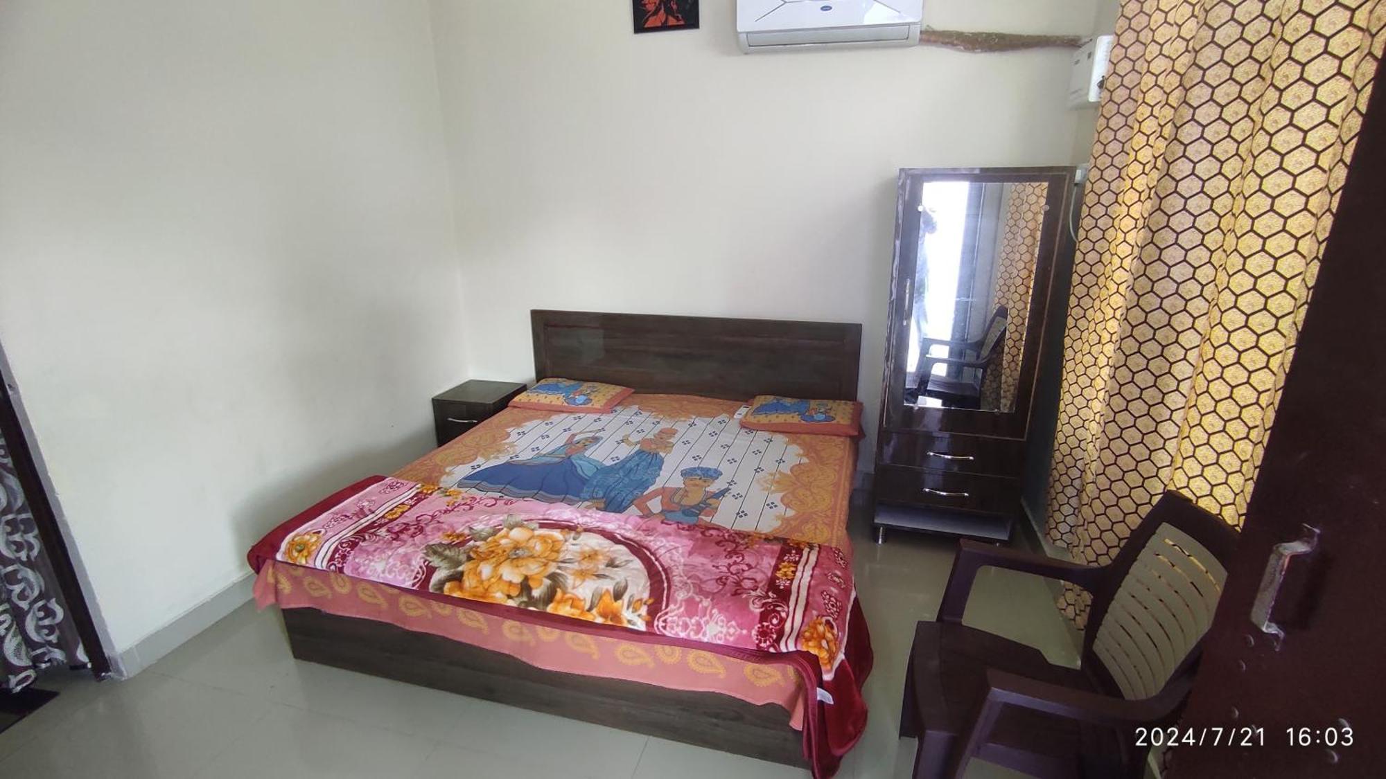 Homestay Vaidehikunj